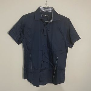 STONE ROSE Size 3 (Medium) Navy with Patterns Short Sleeve